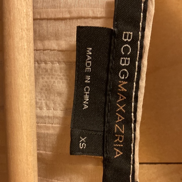 BCBG Maxazria xs unusual pretty dress - Picture 2 of 7